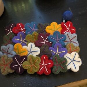 Colorful Felt Flower Zipperd Pouch